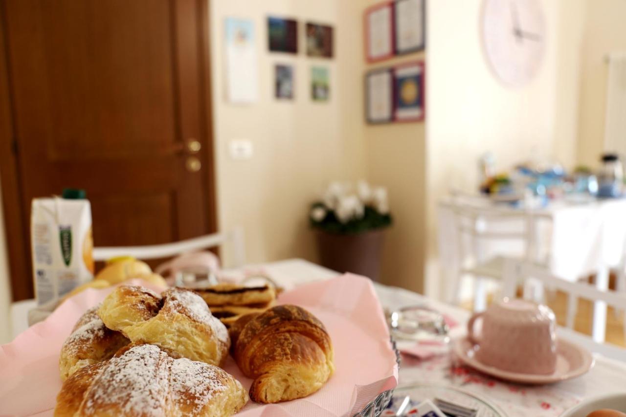 Bed and Breakfast La Casa Di Pimpi Дезенцано-дель-Гарда Экстерьер фото